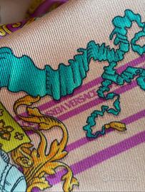 Foulard in seta VERSACE nuovo, mai usato!