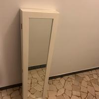 Specchio porta gioielli