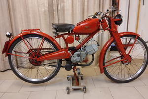 Epoca Moto Guzzi Guzzino 65