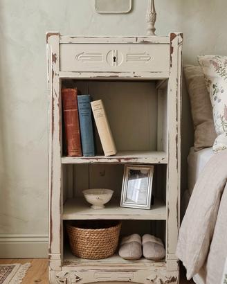Comodino shabby