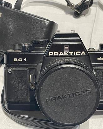 Macchina fotografica reflex Praktica