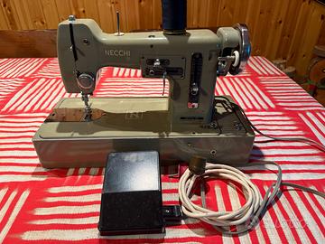 macchina da cucire NECCHI