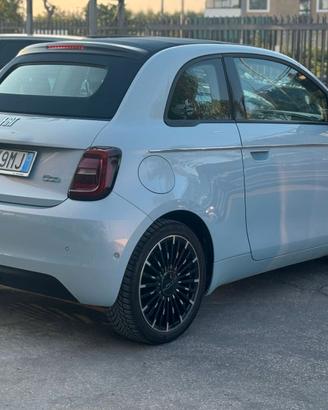 Fiat 500e 2021 KM55.000 393 365 5464