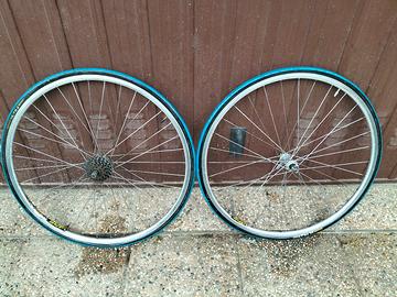 Ruote vintage mozzi Shimano cerchi mavic SUP 