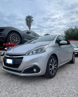 Peugeot 208 Allure 1.2 PureTech 82cv GPL