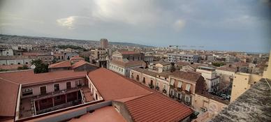 Splendido attico panoramico con garage in centro