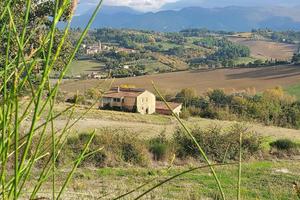 Rustico / Casale di 361 m² con 5 locali a Spoleto