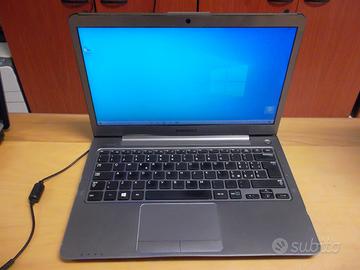 SAMSUNG 530U SCHERMO 13.3 POLLICI CORE I5 WIN 10