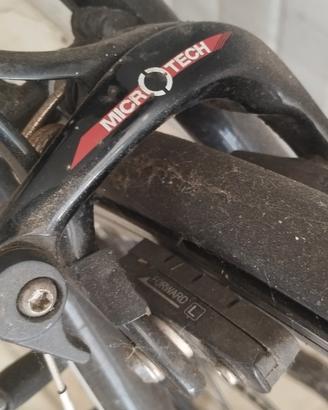 Bici da corsa in alluminio