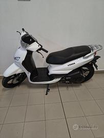 Peugeot KISBEE M 125 E5+ PEUGEOT KISBEE 125 M