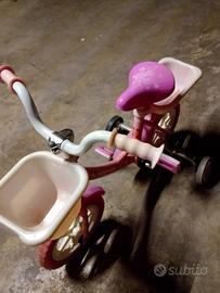 bicicletta hello Kitty rosa