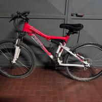 MOUINTAN BIKE ROCKRIDER 6.2