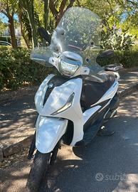 Beverly 300 HPE