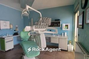 Immobile di 128 m² con 5 locali a Aradeo