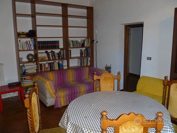 Appartamento in centro a Pisa con tre camere