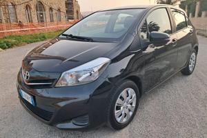 Toyota Yaris 1.0 5 porte Lounge