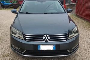Auto Volkswagen Passat 2000 TDI.