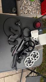 Shimano GRX 12 velocità Di2 gruppo RX825