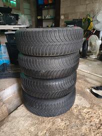 Treno gomme cerch 4 stagioni misura 175/65/14 86H 