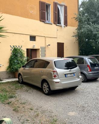 TOYOTA COROLLA VERSO 2008