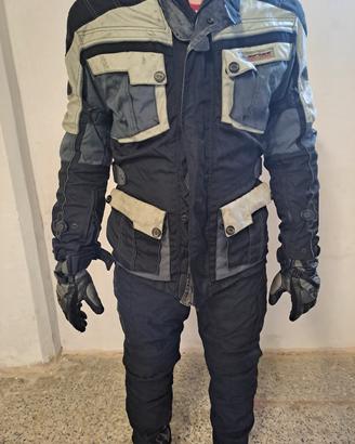 giacca  pantaloni protezione  schiena moto