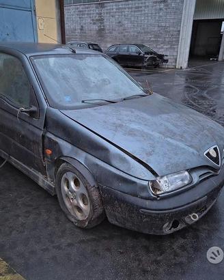 Alfa Romeo 145 Twin Spark Demolita - Per Ricambi