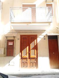 Immobile Trabia,zona centrale vicino Chiesa Madre
