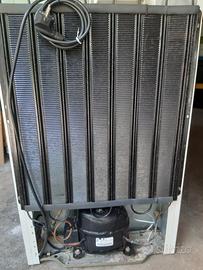 Congelatore  verticale  ***