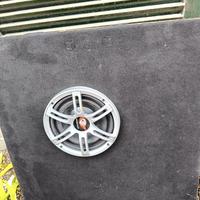 Subwoofer e predisposizioni baule auto