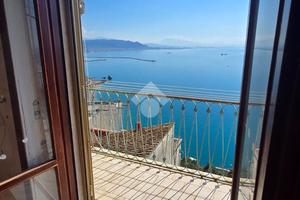 2 LOCALI A VIETRI SUL MARE