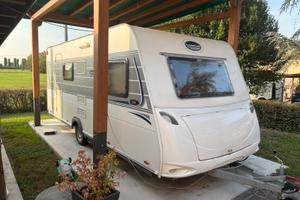 Caravelair 526