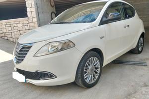 Lancia Ypsilon 1.3 MJT 16V 95 CV 5 porte S&S Plati
