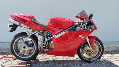 Ducati 748 E 2002