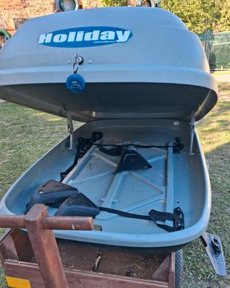 Box tetto auto portatutto Holiday Cora con chiavi