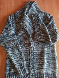 Maglione uomo con bottoni