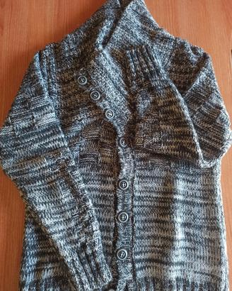 Maglione uomo con bottoni