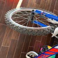 bici musata  1 volta con accessori nuovi