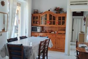 Cagliari, Monte Claro, appartamento panoramico