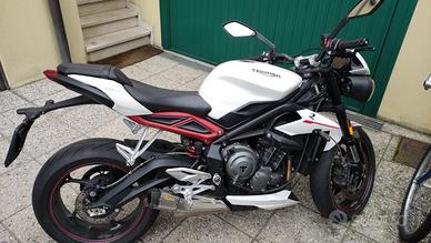 Triumph Street Triple R 765