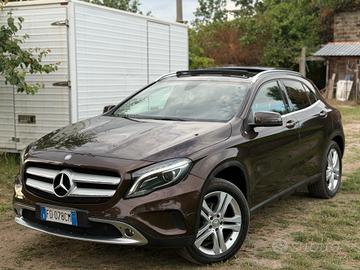 GLA 200 d Automatic 4Matic Sport TETTO NUOVA