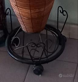 PORTAVASO ROBUSTO CON 3 CUORI BIG IN METALLO