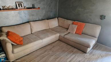 DIVANO ANGOLARE