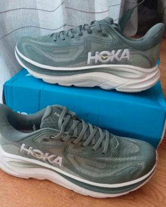 Hoka one one clifton 10 43 1/3 nuove