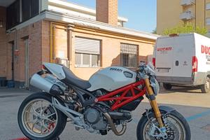 Monster 1100s 2009