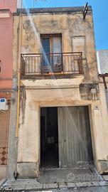Casa indipendente in Via P. Calvi, Avola