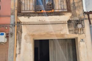 Casa indipendente in Via P. Calvi, Avola