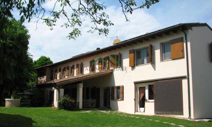 Vendiamo splendido rustico a Spresiano