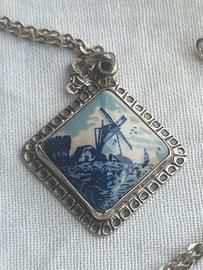 Ciondolo vintage in ceramica "mulino blu"