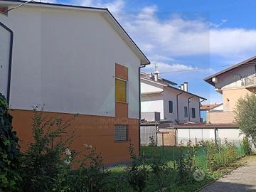 FORLI' - RONCO CASA INDIPENDENTE CON AMPIO GIARDI