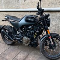 Husqvarna svartpilen 401 anno 2022